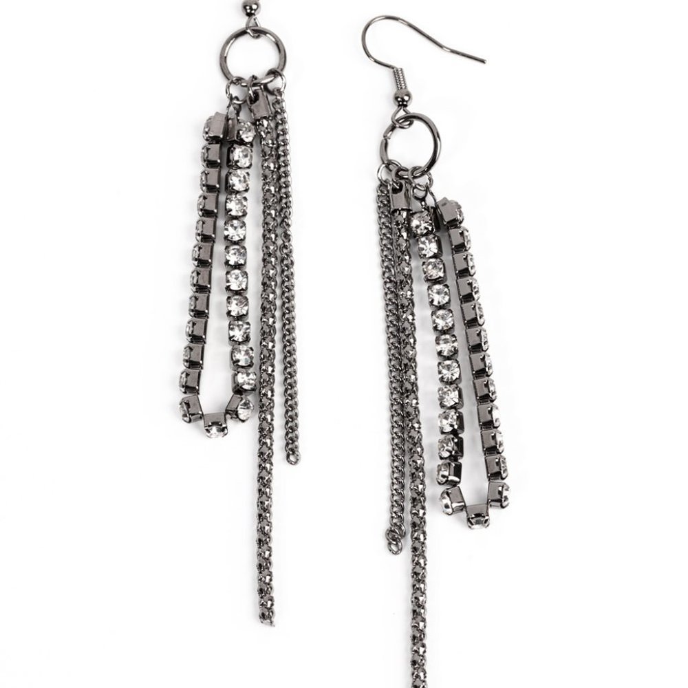 Paparazzi ​Swing Dance Dazzle - Black